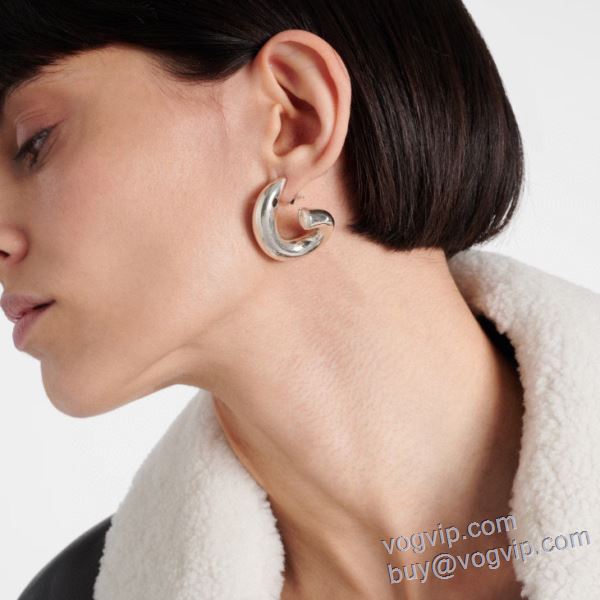 高評価の人気品 ボッテガ ヴェネタ 2025春夏 ピアス 2色可選 BOTTEGA VENETAブランドコピー